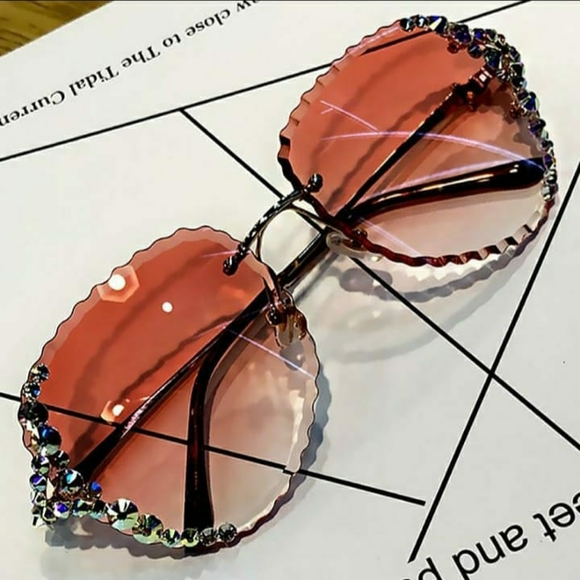 Diamond sunglasses - Picture 1 of 2